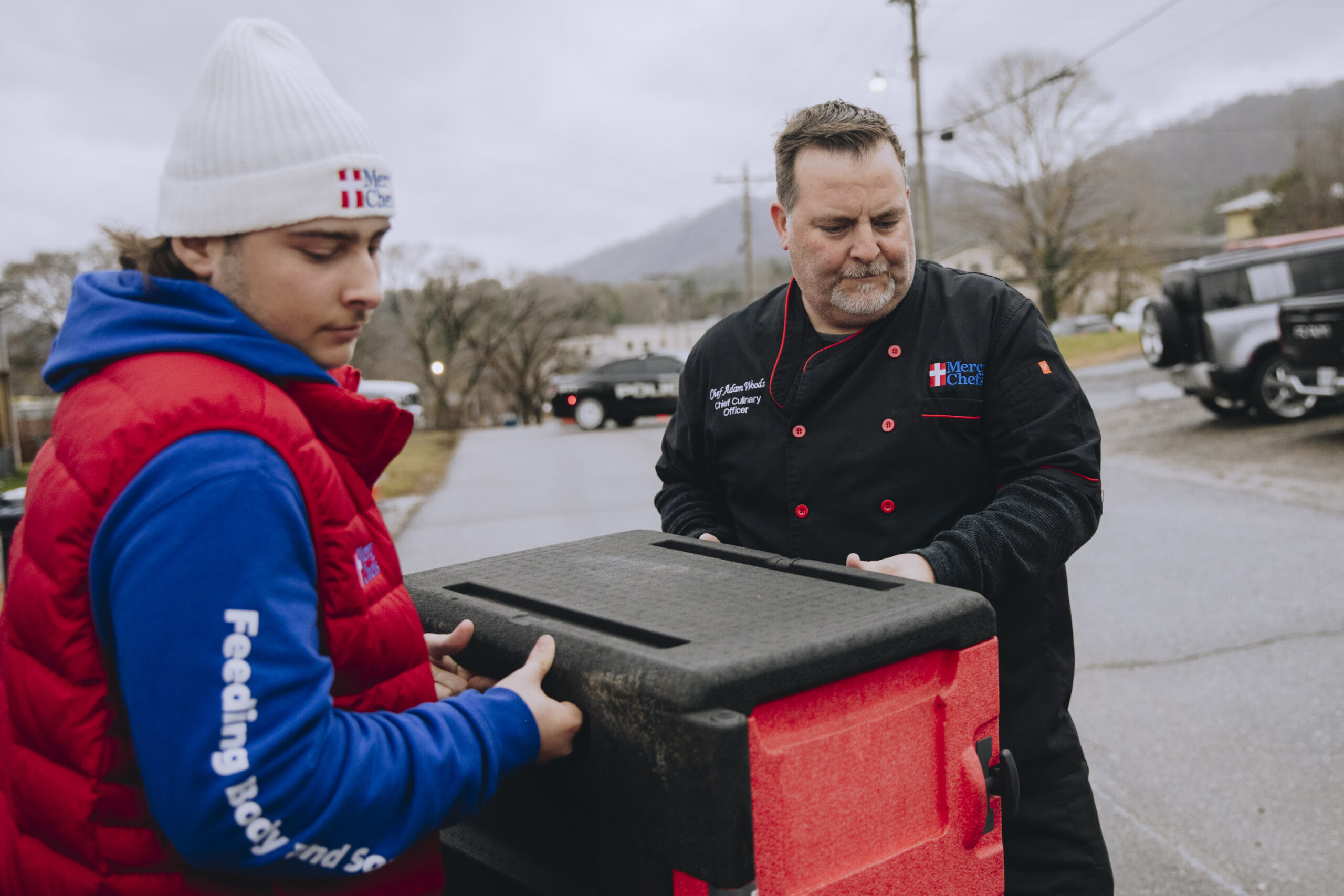 Mercy Chefs Serves Beautiful Thanksgiving Meals to Town Ravaged by Helene